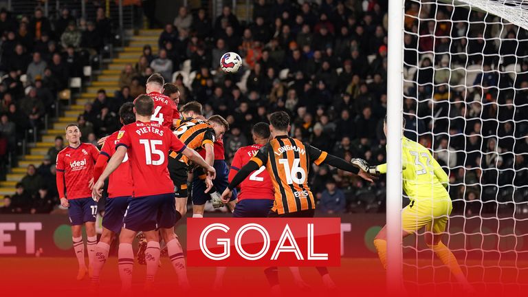 Hull City&#39;s Sean McLoughlin puts them two up against West Bromwich Albion with a header at the front post. 