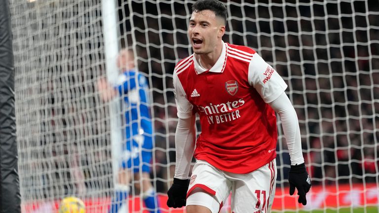 Gabriel Martinelli celebrates after scoring his second, and Arsenal&#39;s fourth