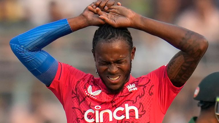 England's Jofra Archer reacts after bowling a delivery during the second T20 cricket match between Bangladesh and England in Dhaka, Bangladesh, Sunday, March 12, 2023. (AP Photo/Aijaz Rahi)