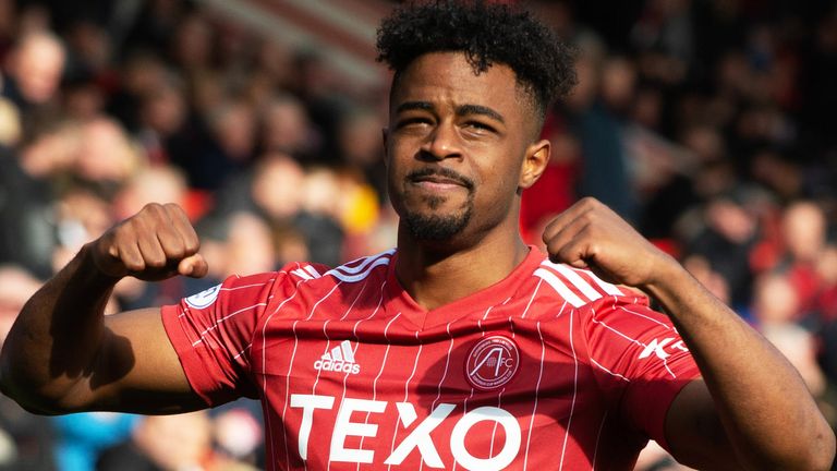 ABERDEEN, SCOTLAND - MARCH 18: Luis Lopes celebrates making it  1-0 Aberdeen during a cinch Premiership match between Aberdeen and Heart of Midlothian at Pittodrie, on March 18, 2023, in Aberdeen, Scotland.  (Photo by Paul Byars / SNS Group)