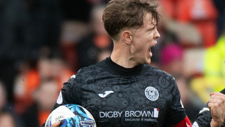 Dundee, SCOTLAND - MARCH 18: St Mirren's Mark O'Hara celebrates his goal to make it 1-1 during the Premier League match between Dundee United and St Mirren at Tannadice, on March 18, 2023, in Dundee, Scotland (Photo by Ewan Cherry Collection/SNS)