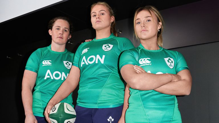 Ireland switch shorts colour for women's team from white to navy blue