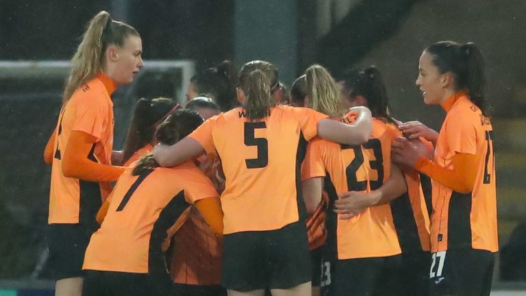 El líder, el Glasgow City, tiene seis puntos de ventaja en la SWPL tras la victoria sobre el Celtic