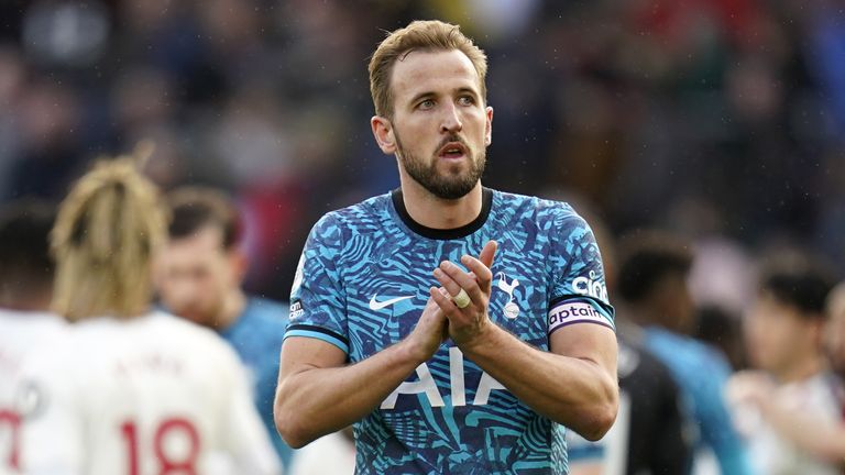 Tottenham Hotspur&#39;s Harry Kane applauds the fans following the Premier League match at St Mary&#39;s Stadium, Southampton. Picture date: Saturday March 18, 2023.