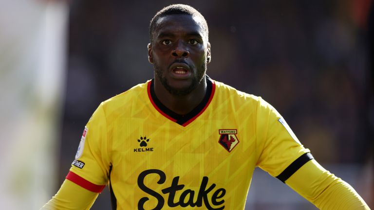 Ken Sema, que tartamudea, se volvió viral después de su valiente entrevista posterior al partido después de anotar dos veces en la victoria de Watford por 3-2 sobre West Brom.