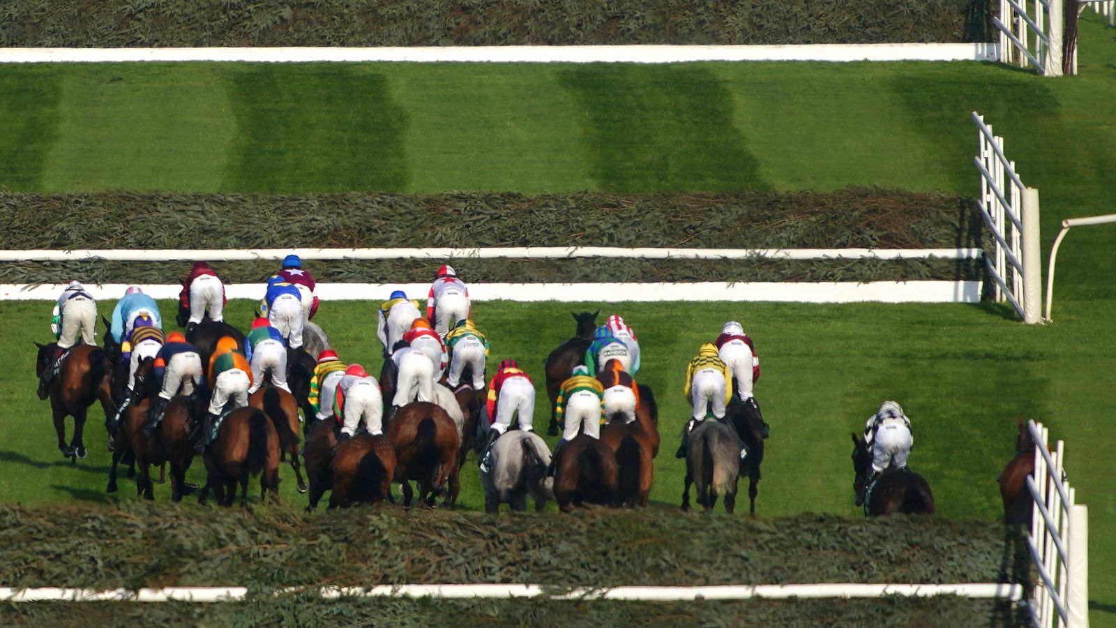 Grand National start time Aintree spectacle moved to 4pm as Corach