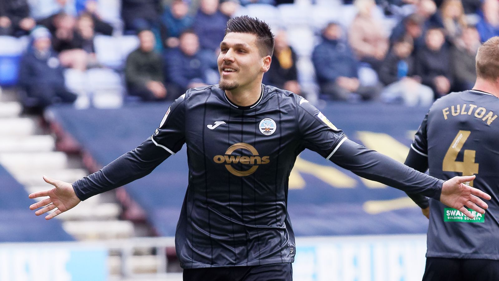 Piroe´s double helps Leeds cruise past Millwall 