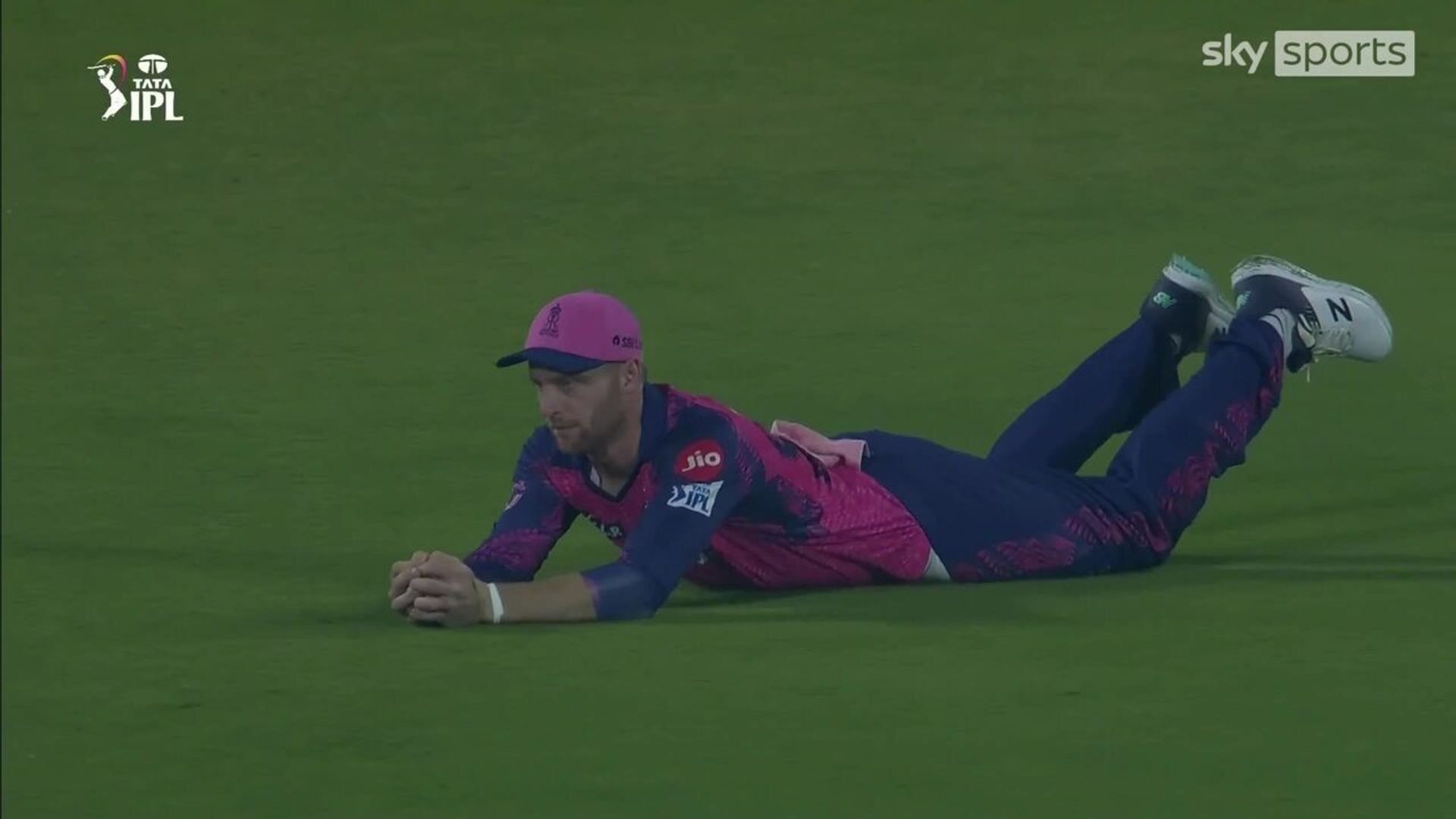 Buttler's 'magnificent catch' in IPL | 'It's just sheer athleticism'