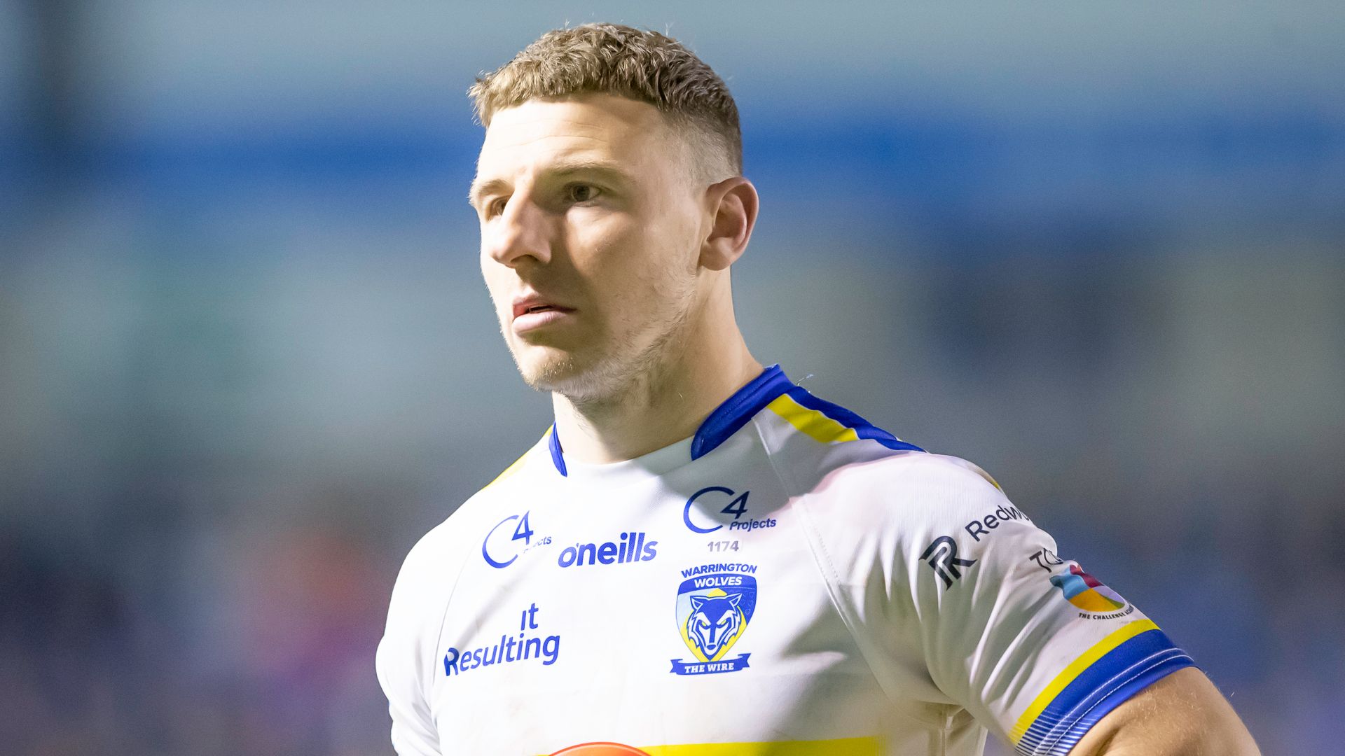 Williams staying with Wolves until 2026 | Vaughan extends contract