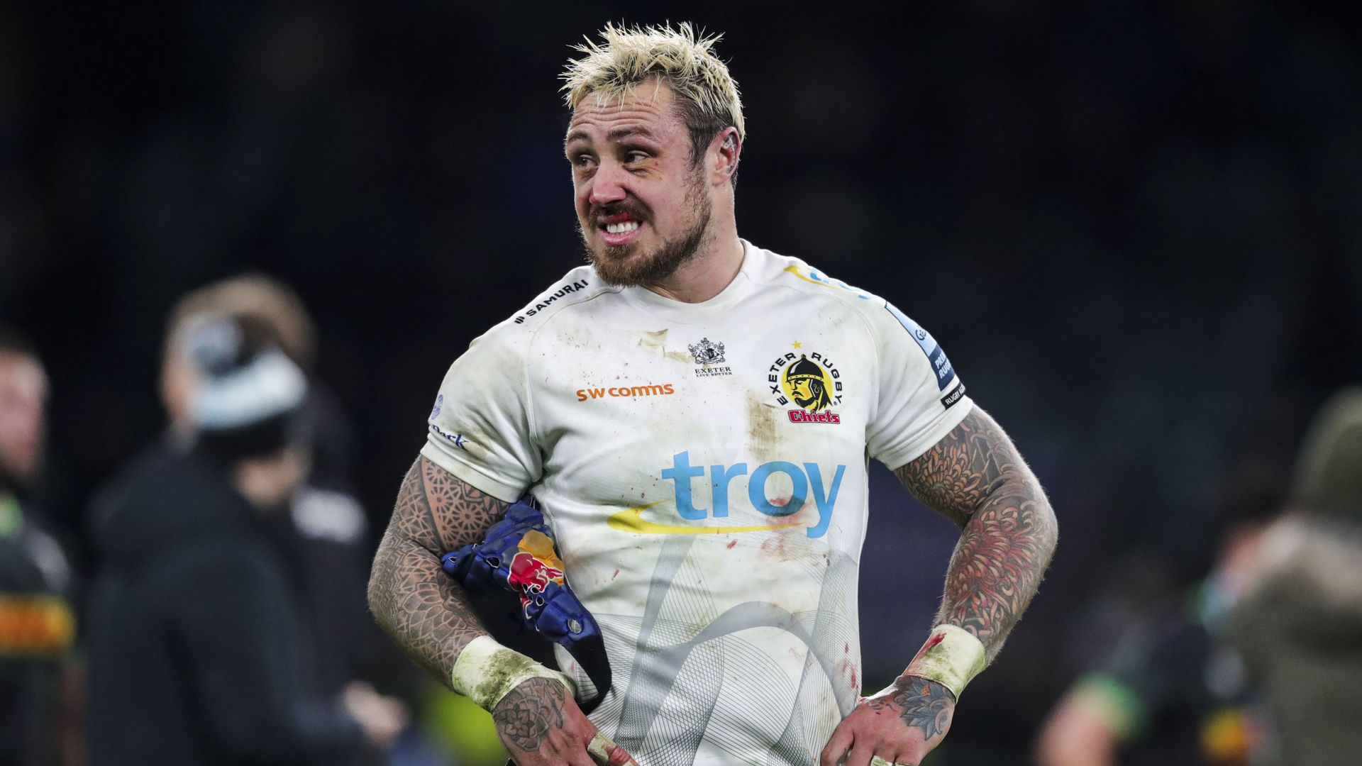 Nowell avoids ban, fined £10k for Twitter criticism of ref; free to play