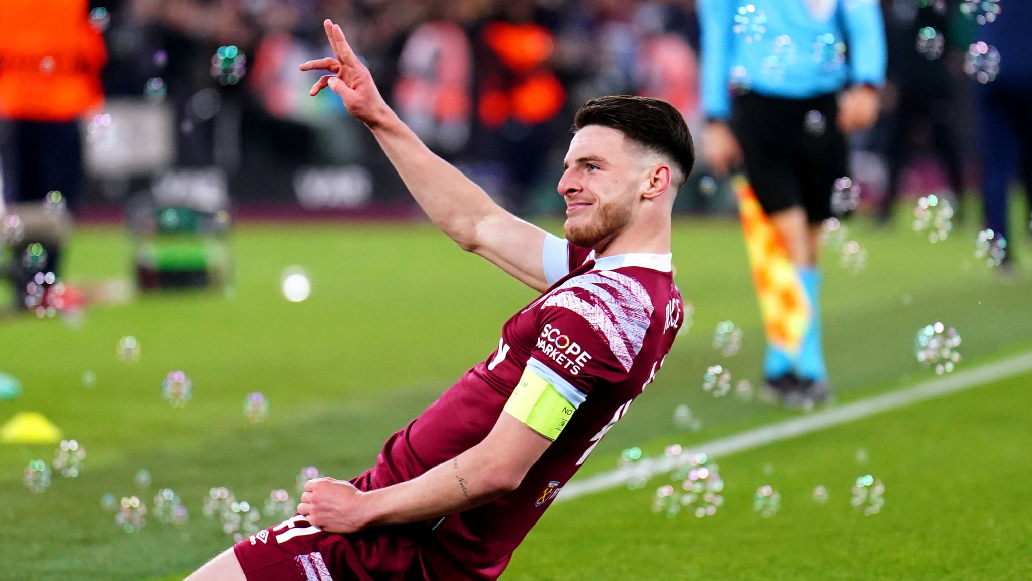 West Ham 4-1 Gent (Agg 5-2) Declan Rice scores goal of the season contender as Hammers reach Europa Conference League last four Football News Sky Sports