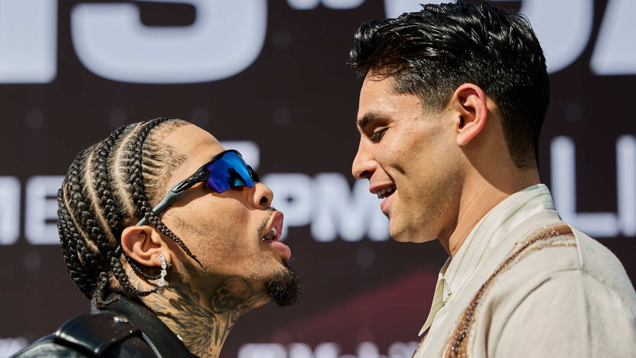 Ryan Garcia taunts Gervonta Davis as Oscar De La Hoya condemns