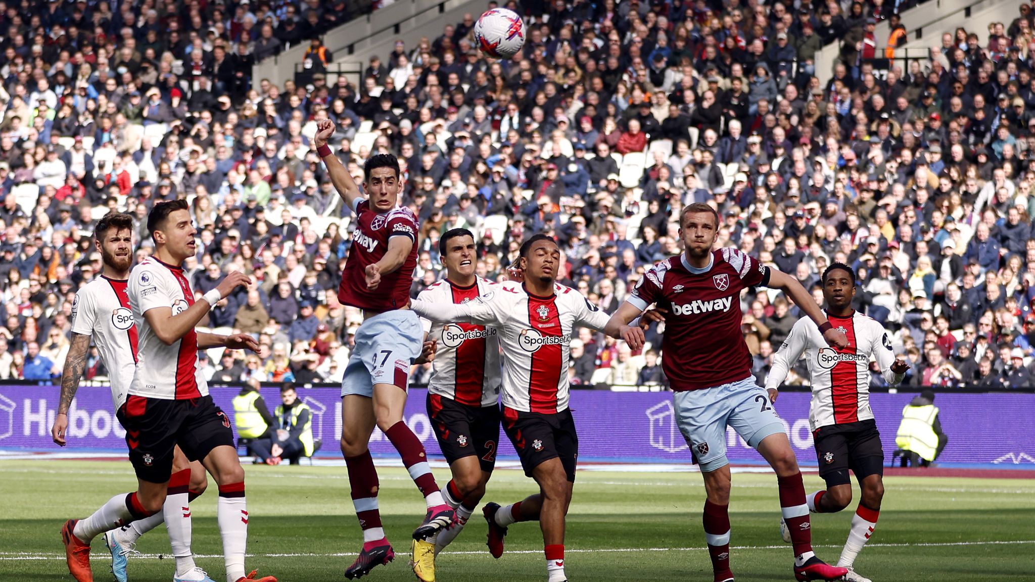 West Ham 1-0 Southampton Nayef Aguerds first-half header seals morale-boosting win for David Moyes side Football News Sky Sports