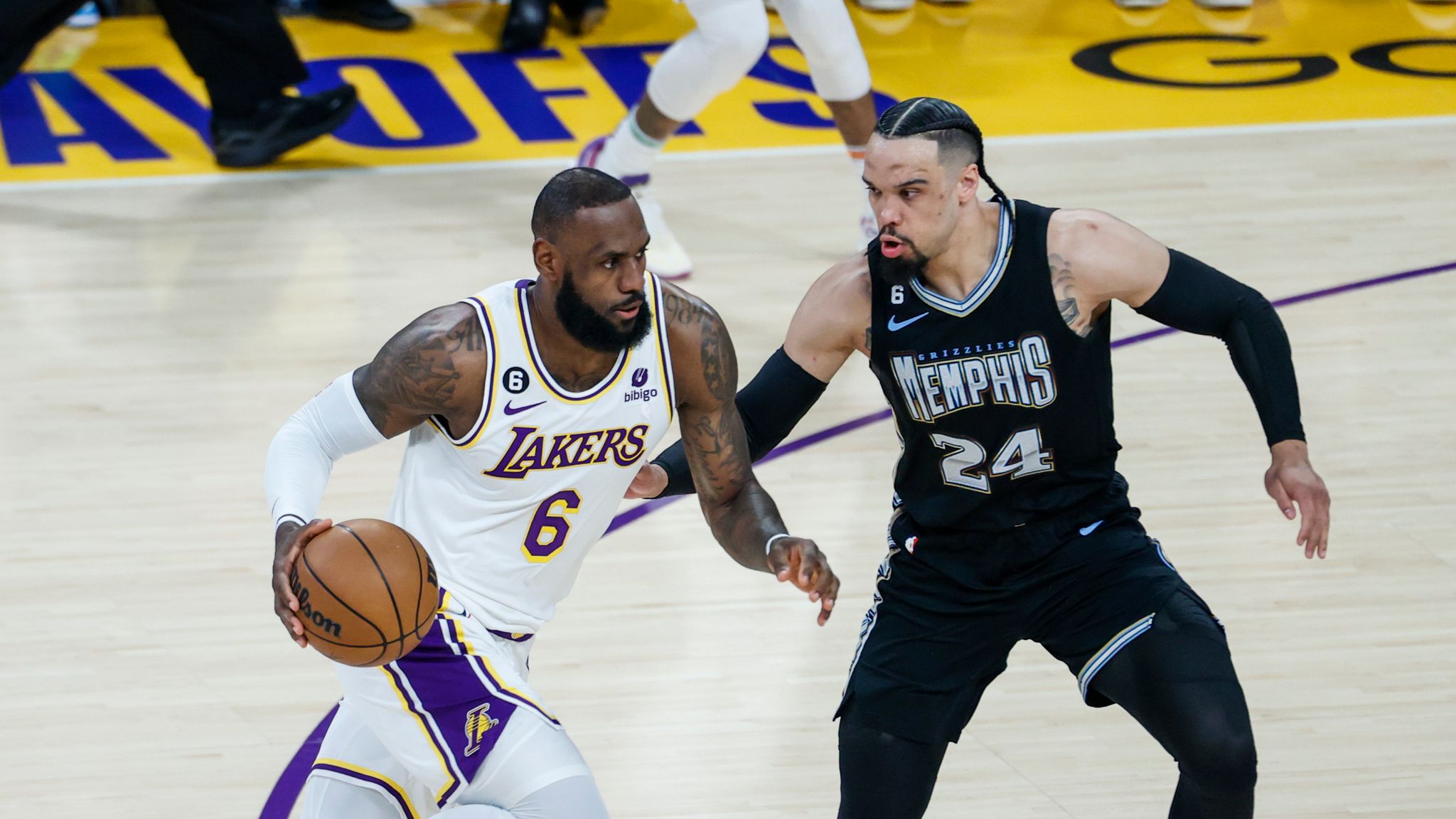 LeBron James leads the Los Angeles Lakers to a 111-101 win and 2-1 series  lead against the Memphis Grizzlies