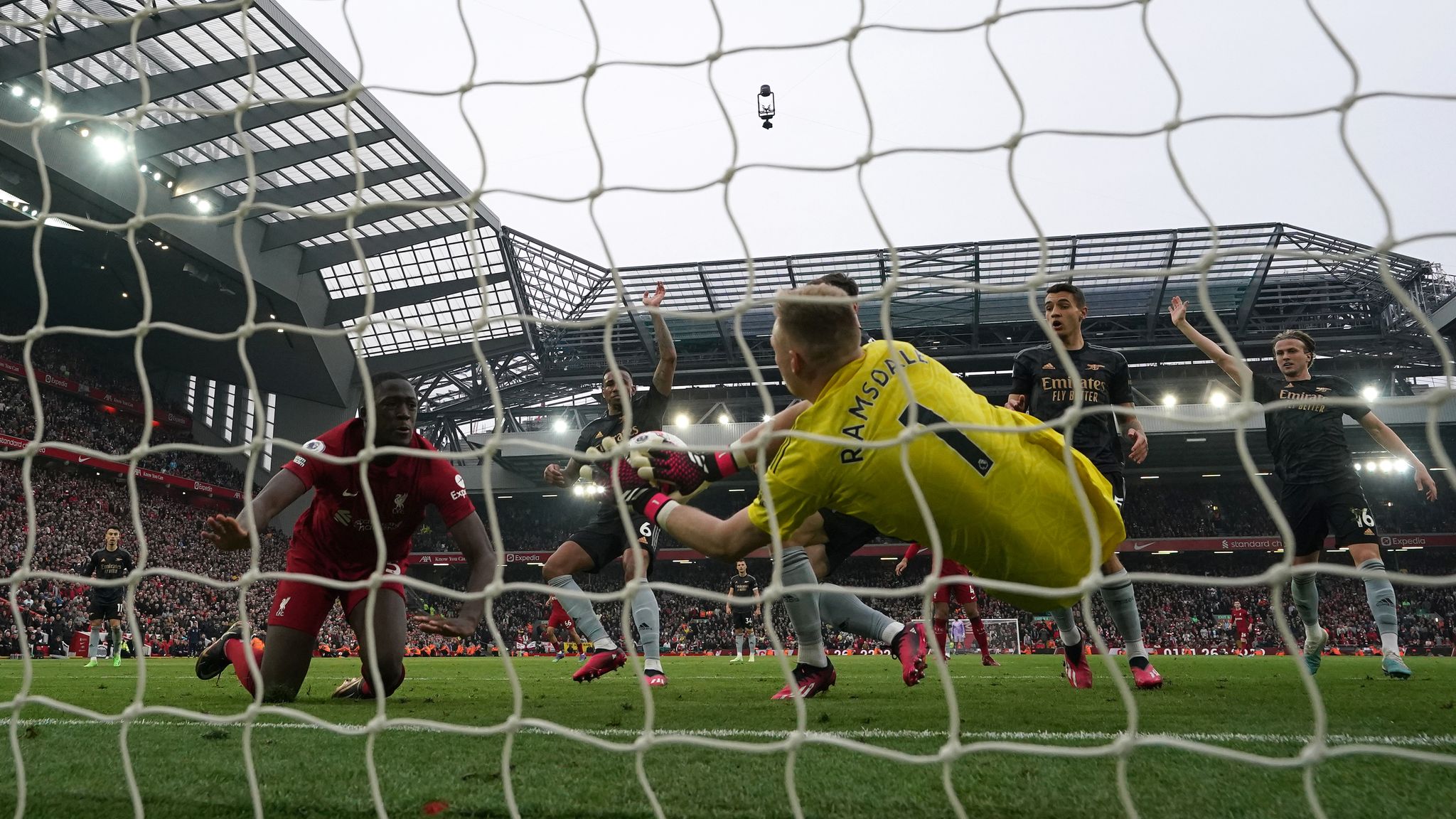 Liverpool jolt Man City as Arsenal go four points clear