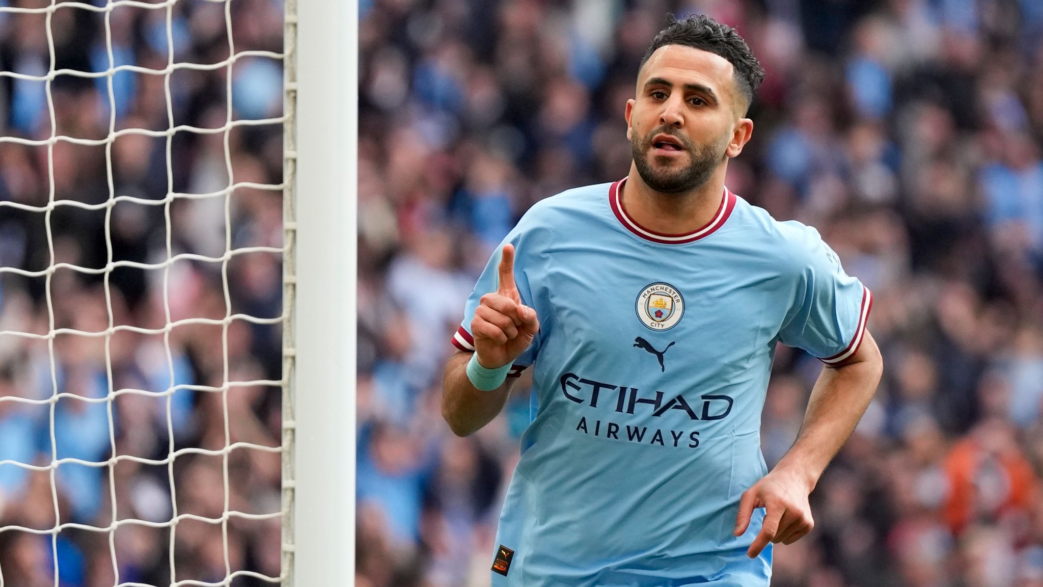 Manchester City vs Chelsea live: Riyad Mahrez seals win for hosts