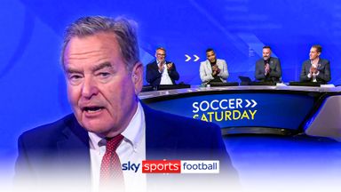 'No more bad gags!' | Applause as Stelling announces Soccer Saturday departure