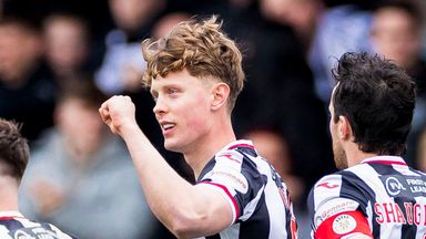 St Mirren's Mark O'Hara scored two penalties in the 3-0 win over Livingston