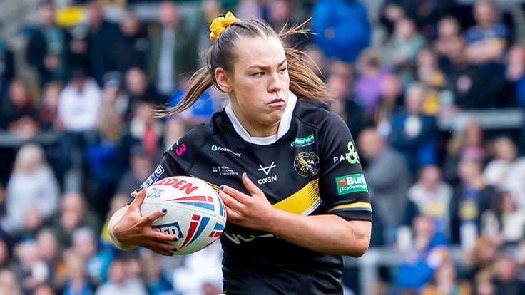 Picture by Allan McKenzie/SWpix.com - 09/04/2023 - Rugby League - Betfred Women's Super League - Leeds Rhinos v York Valkyrie - Headingley Stadium, Leeds, England - Hollie-Mae Dodd.