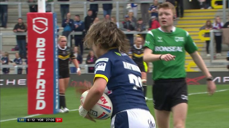 Leeds Rhinos Women's Caitlin Beevers made a massive break downfield which lead to Eloise Hayward's try