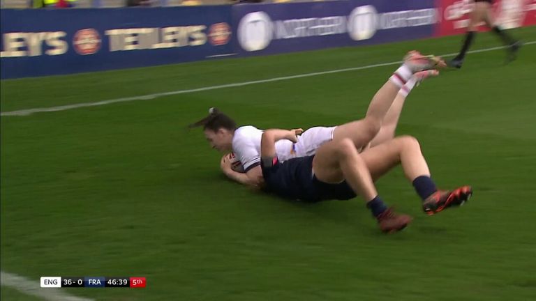 Burke scored this try to complete her hat-trick for England 