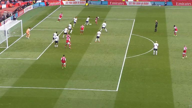 Ben White went from an inverted full-back into regular overlapper in the second half for Arsenal vs Tottenham