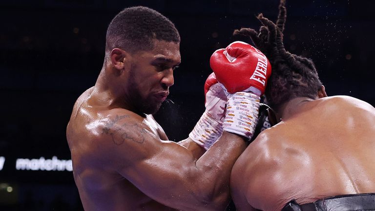 London, UK: Anthony Joshua v Jermaine Franklin, Heavyweight Contest.1 April 2023.Picture By Mark Robinson Matchroom Boxing.Anthony Joshua in his corner between rounds. 