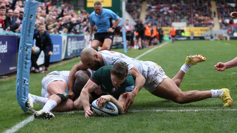 Leicester Tigers� Chris Ashton scores a try while Exeter Chiefs� Olly Woodburn tackles illegally which leads to a second yellow card and a penalty try for Leicester Tigers during the Gallagher Premiership match at the Mattioli Woods Welford Road Stadium, Leicester.