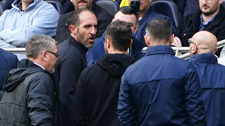 Cristian Stellini and Roberto De Zerbi clash on the touchline