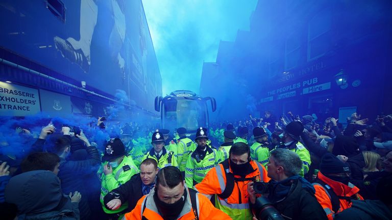 Everton fans welcome the team to Goodison Park