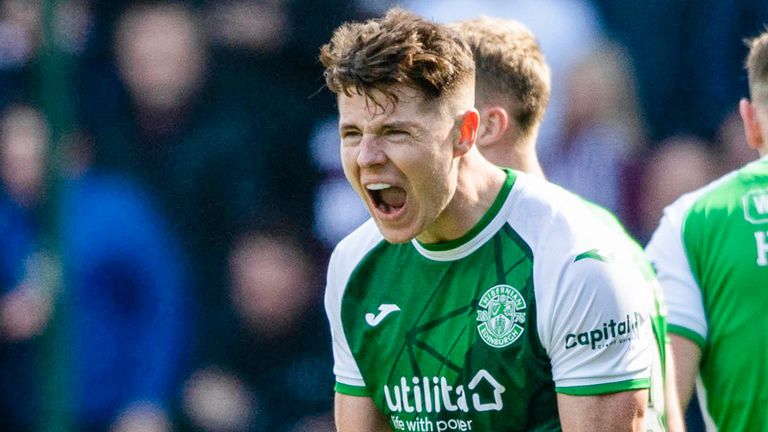 EDINBURGH, SCOTLAND - APRIL 15: Hibernian&#39;s Kevin Nisbet celebrates after making it 1-0 during a cinch Premiership match between Hibernian and Heart of Midlothian at Easter Road, on April 15, 2023, in Edinburgh, Scotland.  (Photo by Paul Devlin / SNS Group)