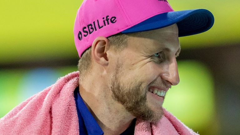 Joe Root de Rajasthan Royals durante el partido de cricket de la Indian Premier League (IPL) entre Chennai Super Kings y Rajasthan Royals en Chennai, India, el miércoles 12 de abril de 2023. (Foto AP/ R. Parthibhan)