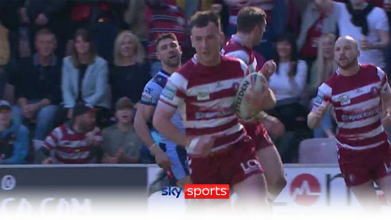 ‘Brilliant play from Wigan!’ | Harry Smith strikes first vs St Helens