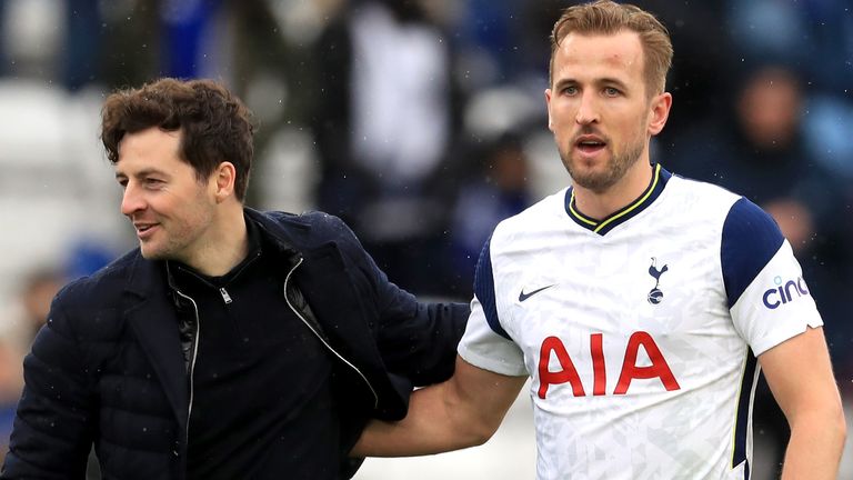 Ryan Mason pictured with striker Harry Kane during his first spell as acting head coach in 2021