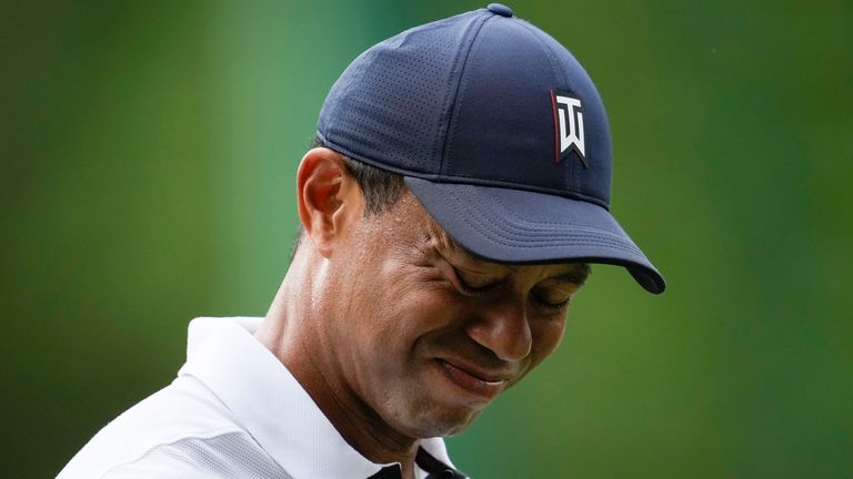 Tiger Woods grimaces on the fourth tee during the first round of the Masters golf tournament at Augusta National Golf Club on Thursday, April 6, 2023, in Augusta, Ga. (AP Photo/Matt Slocum)