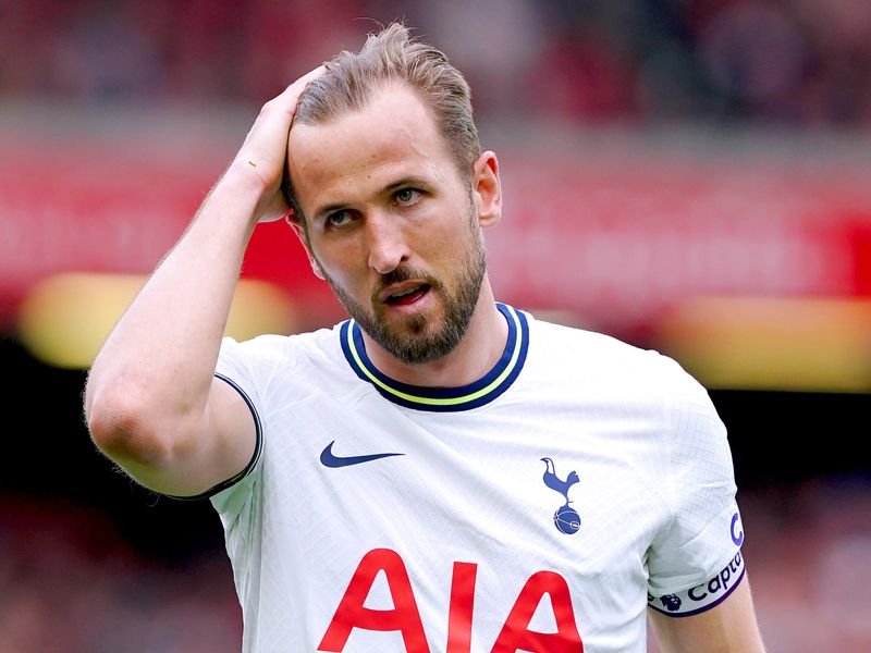 Bayern Munich sold a record number of Harry Kane kits the day after he  joined from Tottenham - Bavarian Football Works