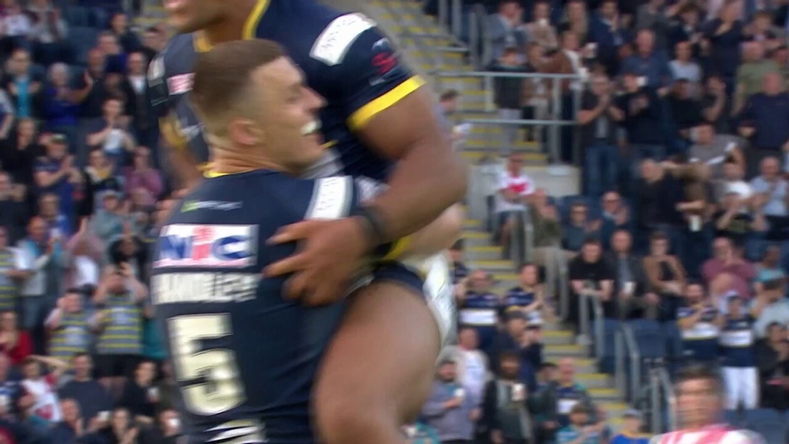'Leeds have cut loose!' | Rhinos go the distance against St Helens ...