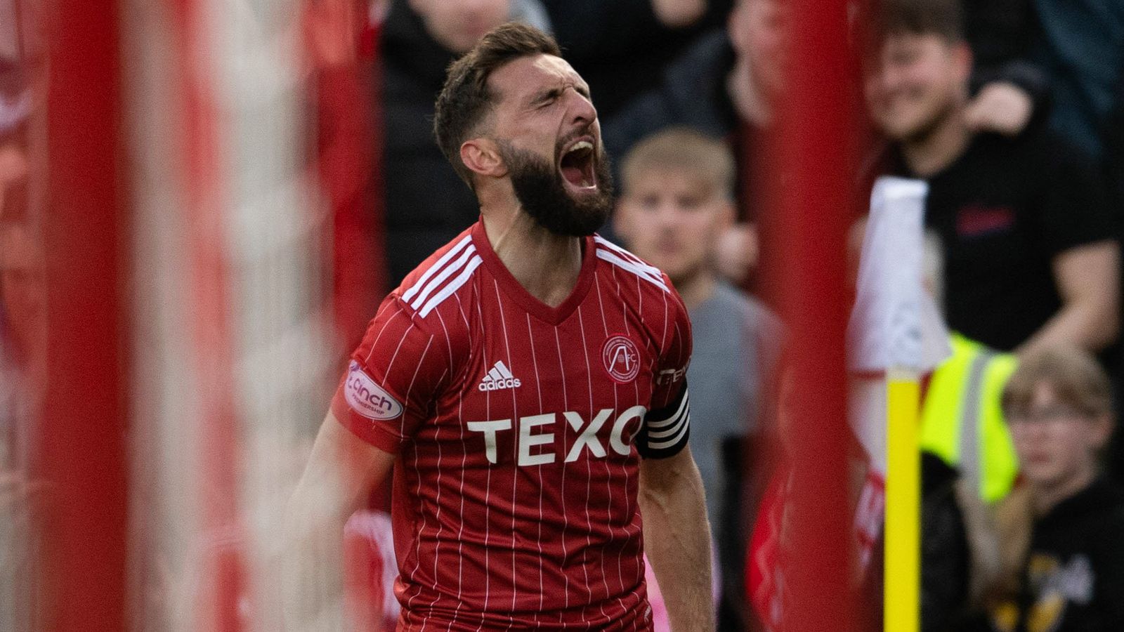 Aberdeen 30 St Mirren Graeme Shinnie scores twice as Dons seal third