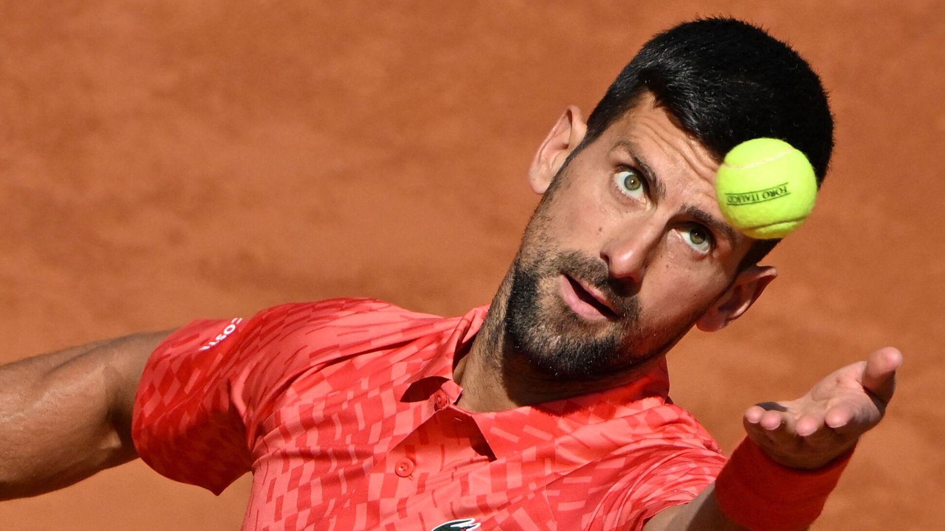 Djokovic overcomes stubborn Dimitrov to reach last 16 in Rome