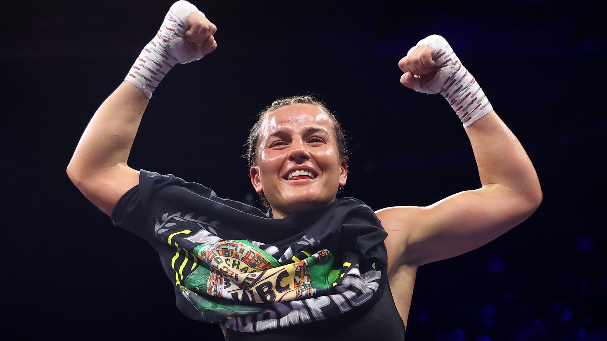 Chantelle Cameron stuns Katie Taylor in Dublin to remain undisputed  super-lightweight world champion | Boxing News | Sky Sports