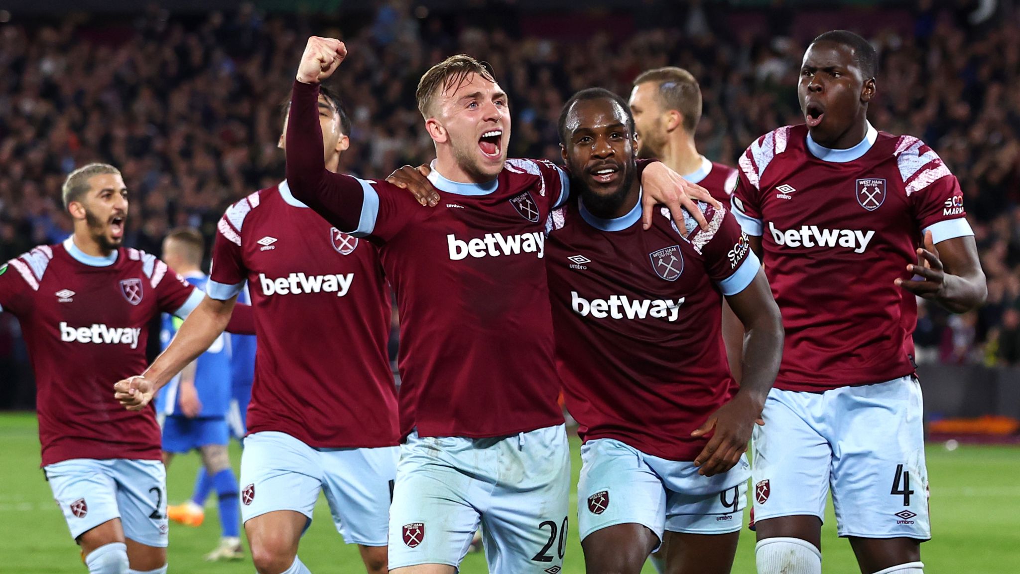 West Ham 2-1 AZ Alkmaar: Said Benrahma, Michail Antonio hand