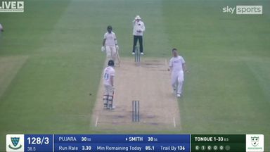Flashback: New England hopeful Tongue gets Smith LBW