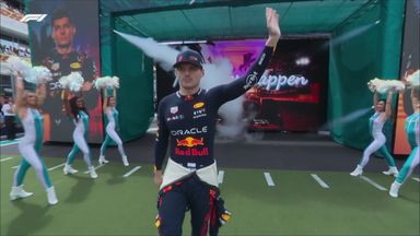 LL Cool J introduces drivers at the Miami Grand Prix