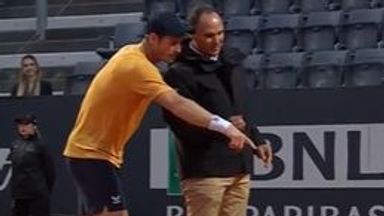 'You know you got that wrong!' | Murray in heated confrontation with umpire