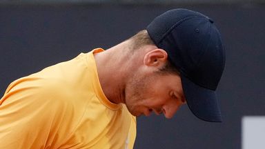 Murray crashes out of Italian Open in first round