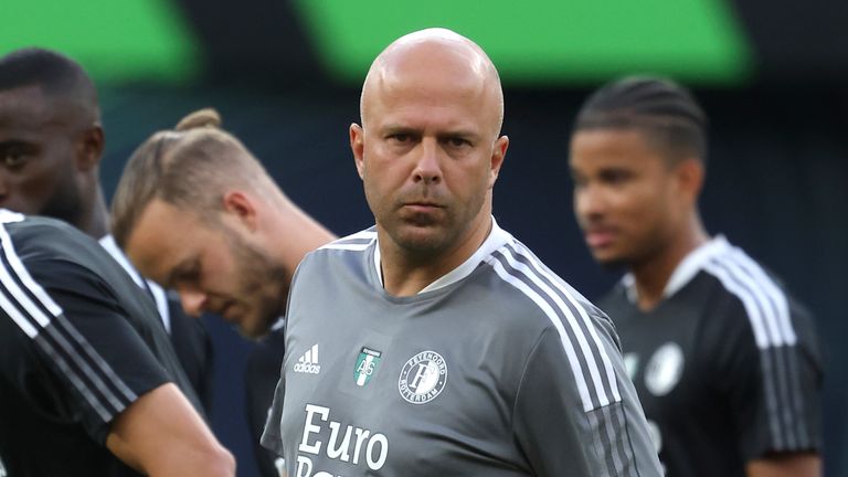 Feyenoord craint de plus en plus de perdre son manager Arne Slot au profit de Tottenham