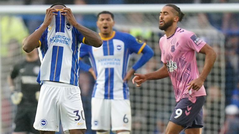 Pervis Estupinan reacts during Brighton&#39;s loss vs Everton