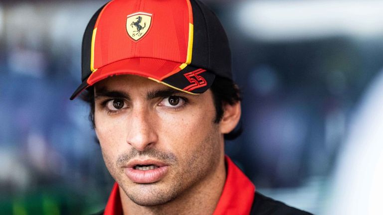 El contrato de Carlos Sainz con Ferrari expira al final de la temporada 2024