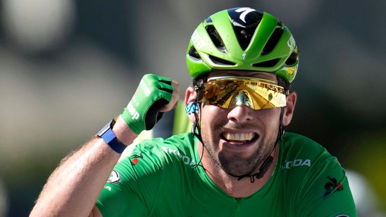 Mark Cavendish celebrates stage victory at the 2021 Tour de France