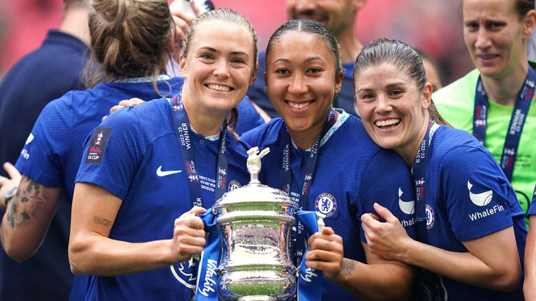 Chelsea&#39;s Magdalena Eriksson, Lauren James and Maren Mjelde celebrate with the FA Cup trophy